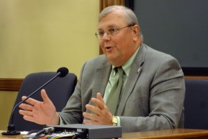 Rick Stadelman of the Wisconsin Towns Association argues against SB 349. Photo by Rebecca Kemble