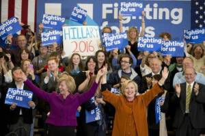 Hillary Clinton and Sen. Tammy Baldwin (D-WI) at a campaign stop in Milwaukee, WI, April 4, 2016 (AP)